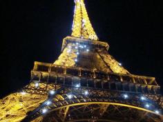
                    
                        Tour #Eiffel à #Paris, vues favorites #Torre, #Landscape #Skyline #Paisaje elisaorigami.blog...
                    
                