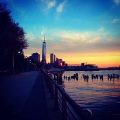 Summer sunset in #NYC, with view of the #FreedomTower. Check out the best hotels to stay in for your visit! Photo courtesy of jnasa on Instagram.