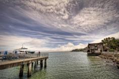 Sausalito Ferry and The Inn Above Tide Hotel (California/ USA) HDR