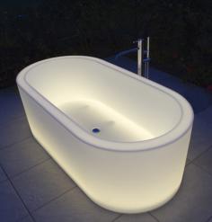 Research and innovation of great importance to the design of Antonio Lupi and inspiring OIO illuminated object, you can create a bathroom. These tanks are available in transparent and Cersaie 2011 Belgian designer was designed by Michel Boucquillon.