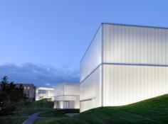 Nelson-Atkins Museum of Art Bloch Building Addition | Steven Holl Architects; Photo by Andy Ryan | Bustler