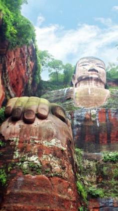 Giant Buddha, Leshan, China #travel #china #buddha