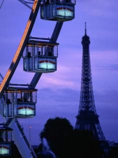 La Grande Roue de Paris.--I really want to go back and see Paris from the Ferris Wheel.  Its one of the things I didn't get to see.