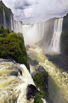 Iguazu Falls, Argentina-Brasil Border.