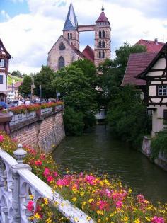 visitheworld:  Picturesque city of Esslingen am Neckar in Baden-Württemberg / Germany (by roba66).