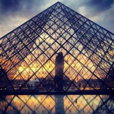 Cloud break at the Louvre in Paris. Find your way through the museum with their handy app!
