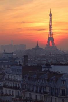 Red sky in Paris, by Joanna Lemanska.