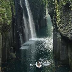 Tskachiho Gorge Takachiho is a town in northern Miyazaki Prefecture that is steeped in Japanese myhology. Discovered by chanlee at Oazamitai, Nishiusuki District, Japan