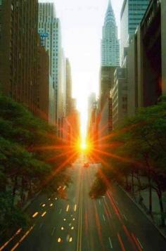 The best Manhattanhenge shot i've seen