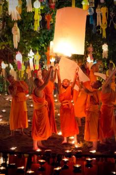 Celebrates Loi Krathong and the Yi Peng festival, Chiang Mai, Thailand