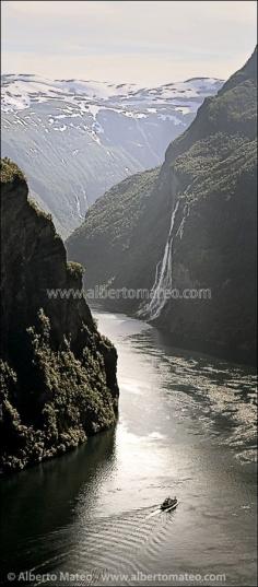 The Seven Sisters waterfall, Geirangerfjord, Norway - © Alberto Mateo, Travel Photographer