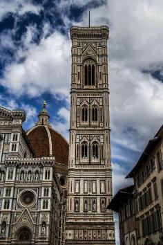 Cmapanile del Duomo, Florence's cathedral, Italy. #Florence #Italy #Duomo #EffetiUSA