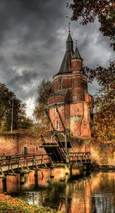 Castle Duurstede in Wijk bij Duurstede, Utrecht, Netherlands • photo: mvwijk on Flickr