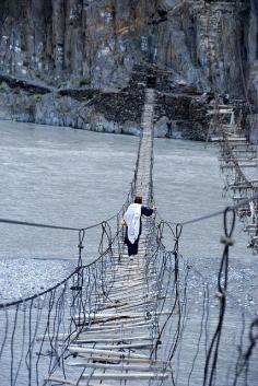 Hussaini Bridge, Hunza River, Pakistan.  Photo: elise and matt via Flickr