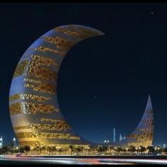 Crescent Moon Tower in Dubai