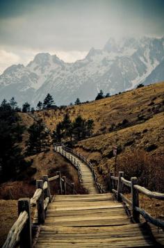 Mountain hiking trail  Near Lijiang, Yunnan province, China.