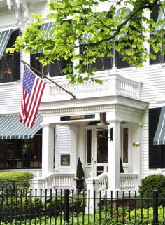 The Charlotte Inn harkens back to New England's formal seaside days.