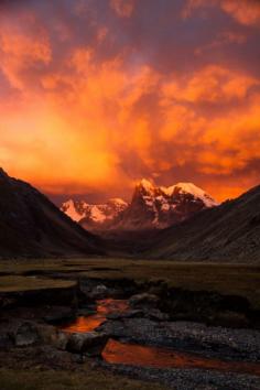 ponderation:  Epic Peru. Photo by Gobe  Gobe Tumblr | Gobe Website