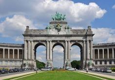 Brussels (Belgium): Triumphal Arch of the Cinquantenaire.
