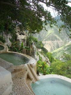 hot water pools in hidalgo, mexico