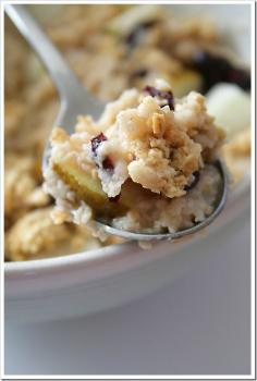 Oatmeal with Granola & Pears