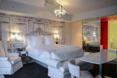 The SLS hotel in South Beach has a beautiful interior in their hotel rooms: simple and elegant.
