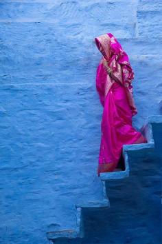 Woman in Udaipur (the Blue City), Rajastan, India.