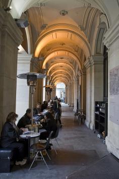 Melbourne GPO Building, CBD