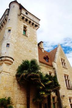 www.lesmilandes.c... Jan 20, 2014 - Chateau des Milandes - Home of Josephine Baker.
