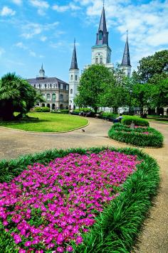 St. Louis Cathedral, Jackson Square, French Quarter, New Orleans, Louisiana USA