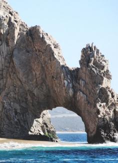 The Arch of Cabo San Lucas, Mexico | Joel Sax