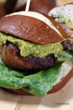 Hamburger with guacamole topping #burger #foodporn