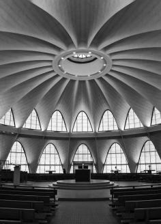 “HOK: Hellmuth, Obata and Kassabaum + Pier Luigi Nervi (as consultant) “The Priory Chapel” St. Louis, Missouri (Photo by Raimist)