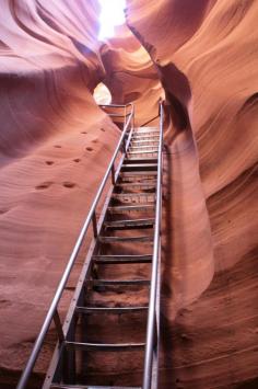 Antelope Canyon, Arizona USA - 20 Sights That Will Remind You How Amazing Earth Is