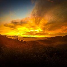 Sundown in Nepal. Photo courtesy of kieranslifeoftravel on Instagram.