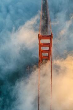 Clouds on the Golden Gate Bridge, San Francisco, United States.