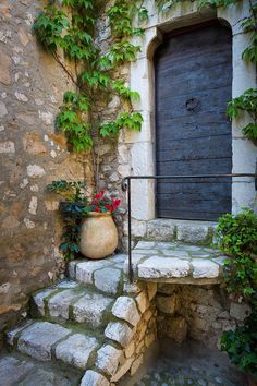 Ancient stairs in Saint Paul de Vence, Provence-Alpes-Côte d'Azur, France | photo by Inge Johnsson   ᘡղbᘠ