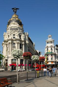Metropolis Building, Gran Via, Madrid, Spain. Wish I could go there this summer...