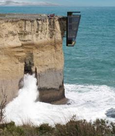 Cliff House - Australia Would you live in a house clinging to a cliff and open air #spa? ~ www.bbc.com/...  via @BBCworld