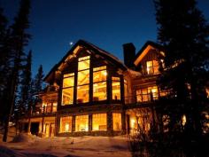 
                        
                            8 Budget-Friendly Chalet Rentals For Your Next Ski Vacation
                        
                    