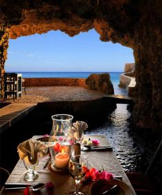 
                        
                            The Caves, Negril, Jamaica
                        
                    