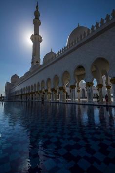 Grand Mosque, Abu Dhabi, United Arab Emirates - Sheikh Zayed Grand Mosque in Abu Dhabi