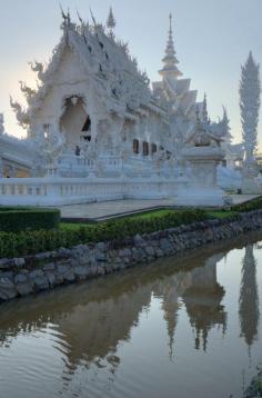 
                        
                            Wat Rong Khun, Pa O Don Chai, Thailand
                        
                    