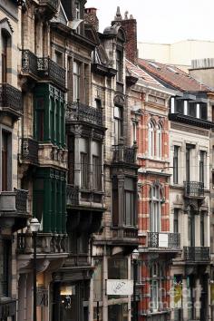 ✮ Brussels Architecture. I would become utterly lost in it.