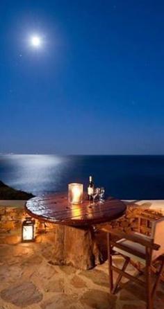 #Night on #Ios_Island, #Greece en.directrooms.co...