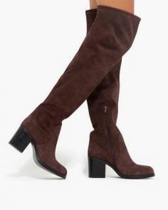 
                        
                            Yolanda Brown Boot
                        
                    