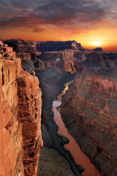 earth-song: Sunset at Grand Canyon, Utah, USA