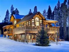 
                        
                            8 Budget-Friendly Chalet Rentals For Your Next Ski Vacation
                        
                    