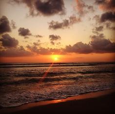 
                        
                            Sunsets in #Bali are amazing. Click on the picture to learn more about Bali!
                        
                    