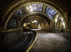 
                    
                        The Abandoned City Hall Subway Stop Now Visible To Tourists (PHOTOS)
                    
                